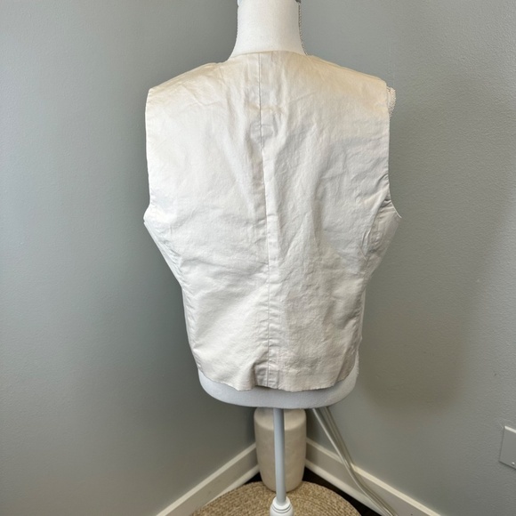 Banana Republic Beige Botton Down Vest size 16 - Picture 4 of 6